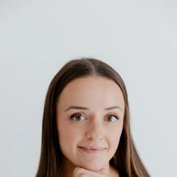 Kara Chabot, Instructor at Sumit's Hot Yoga KC